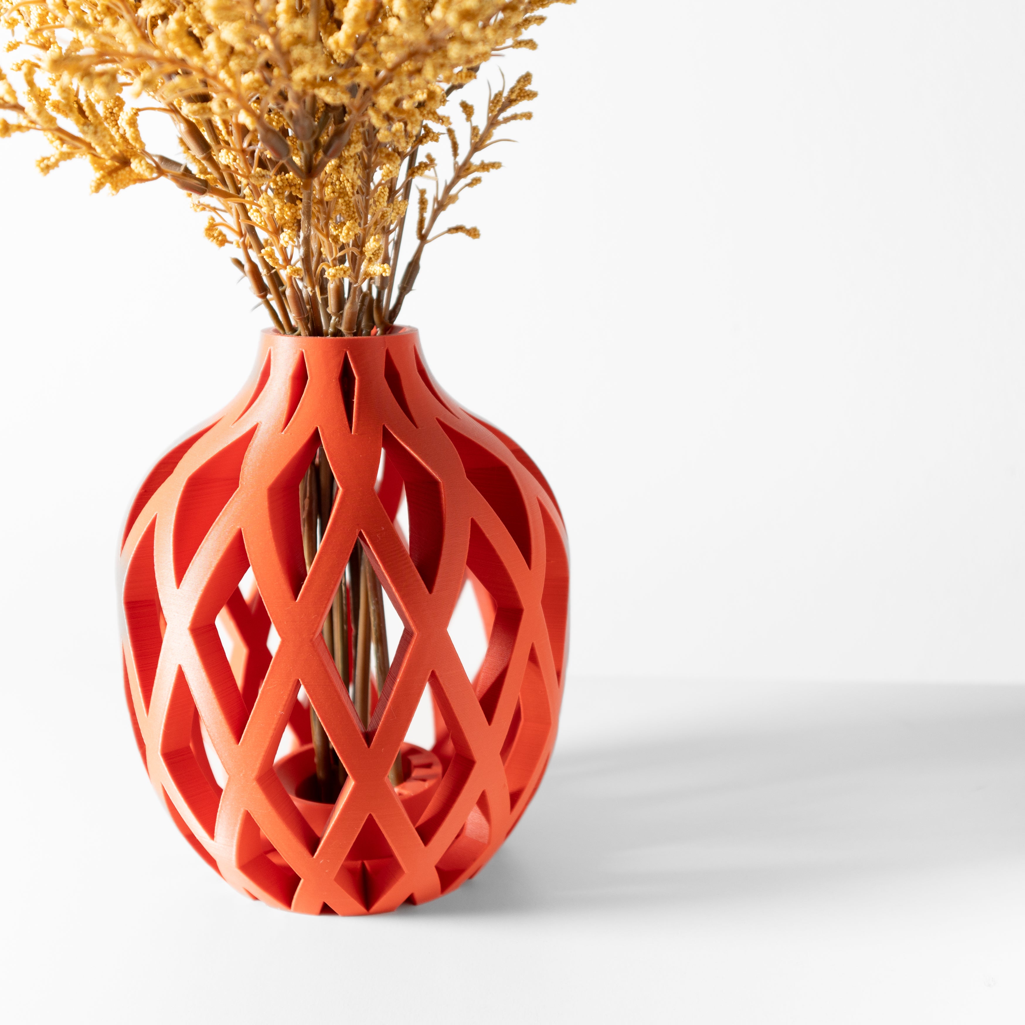Adani Vase – Leuchtende Moderne Blumenpracht