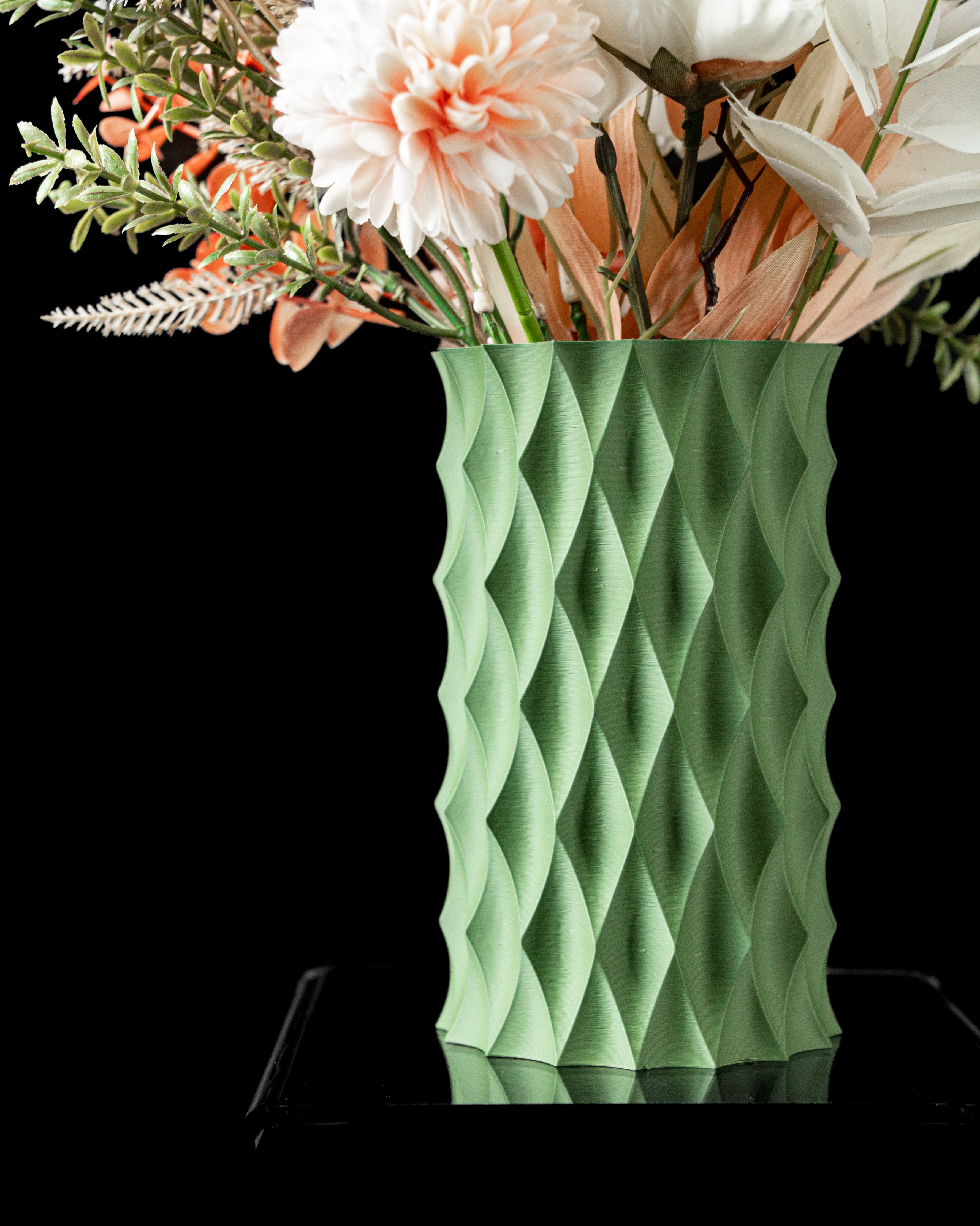 Diamond Flower Vase – Funkelnde Moderne Blumenpracht