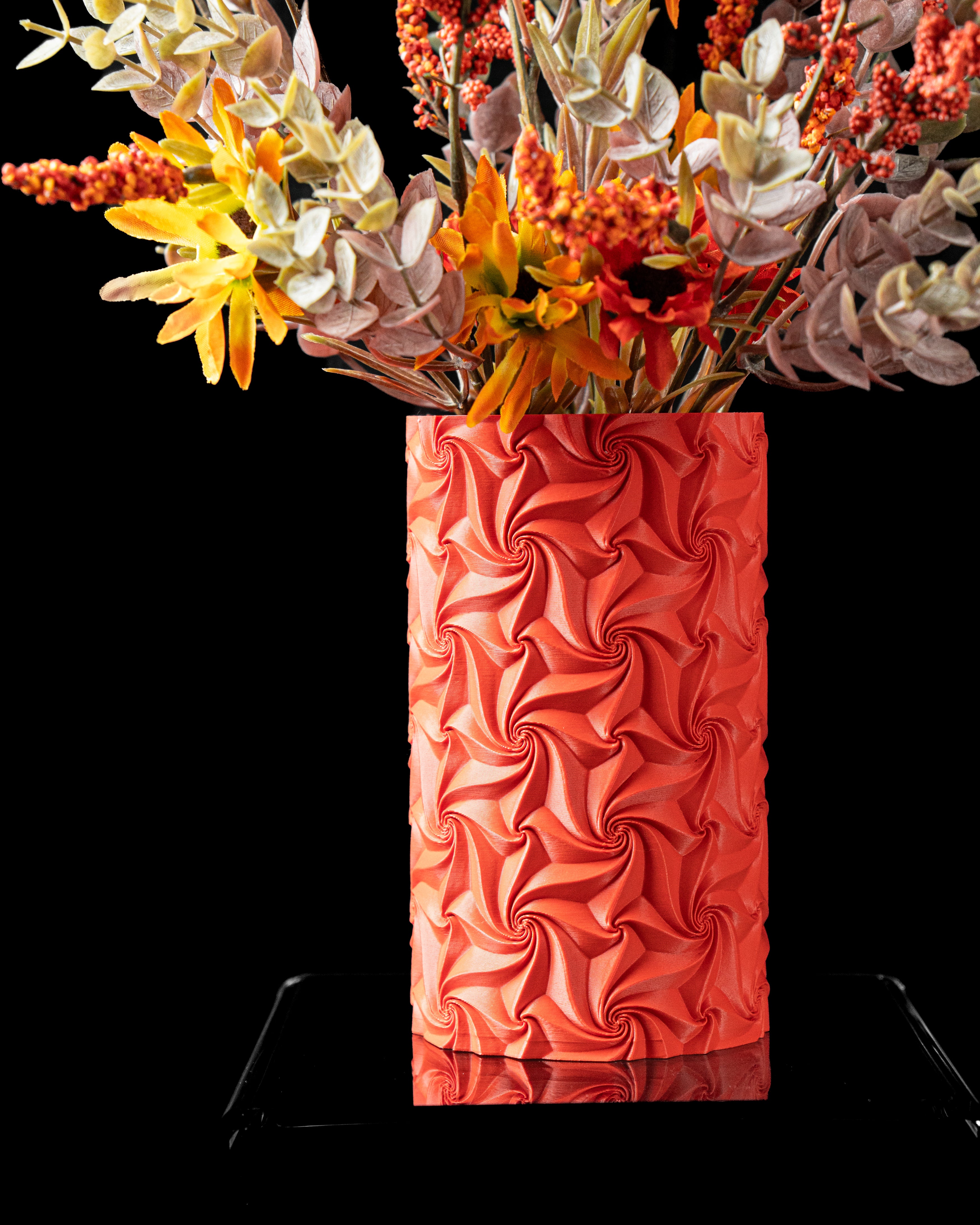 Swirl Flower Vase – Wirbelnde Moderne Blumenpracht