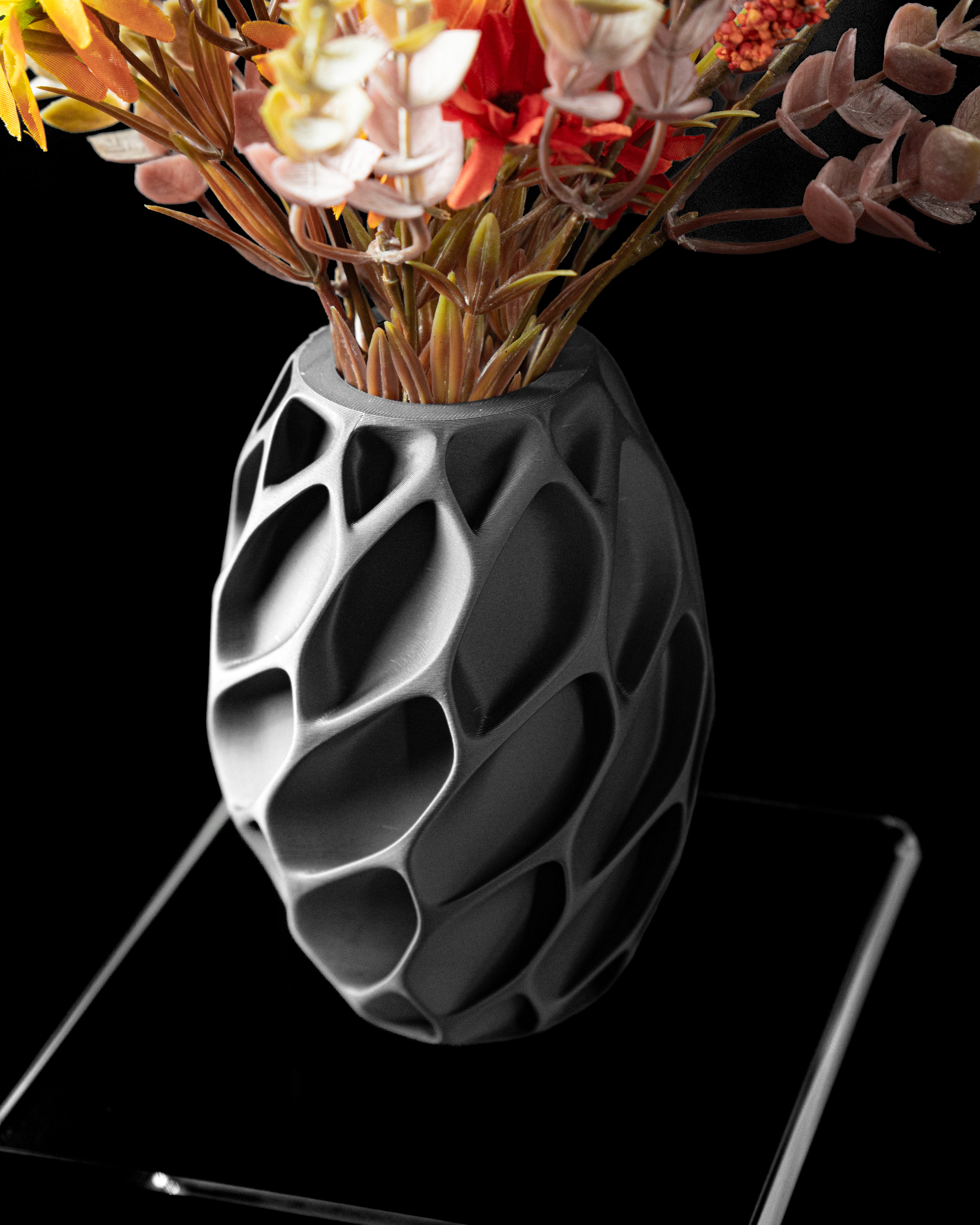 Exo Flower Vase – Extravagante Moderne Blumenpracht