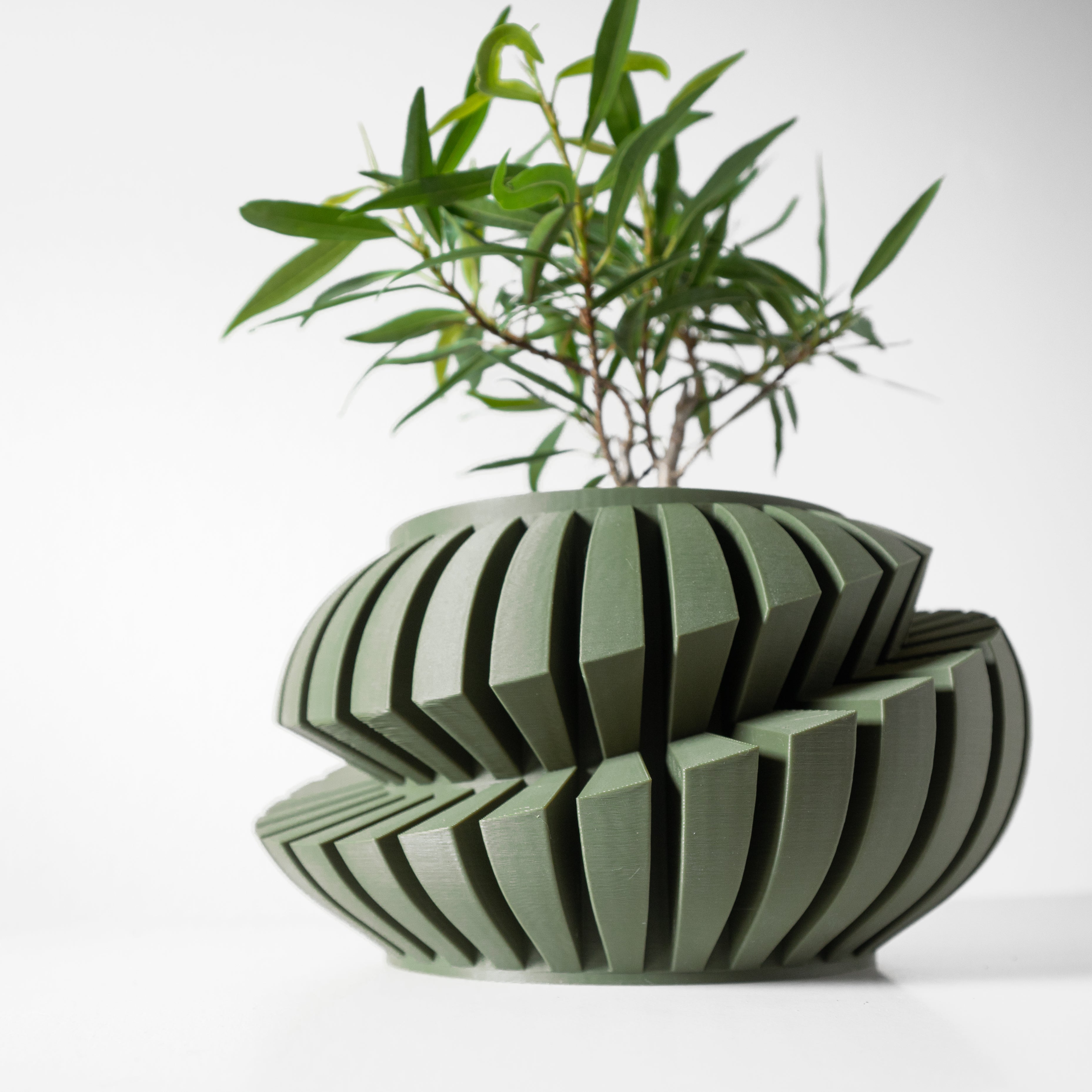 Luxira Planter Vase mit Ablauf – Glanzvolle Pflanzdekoration