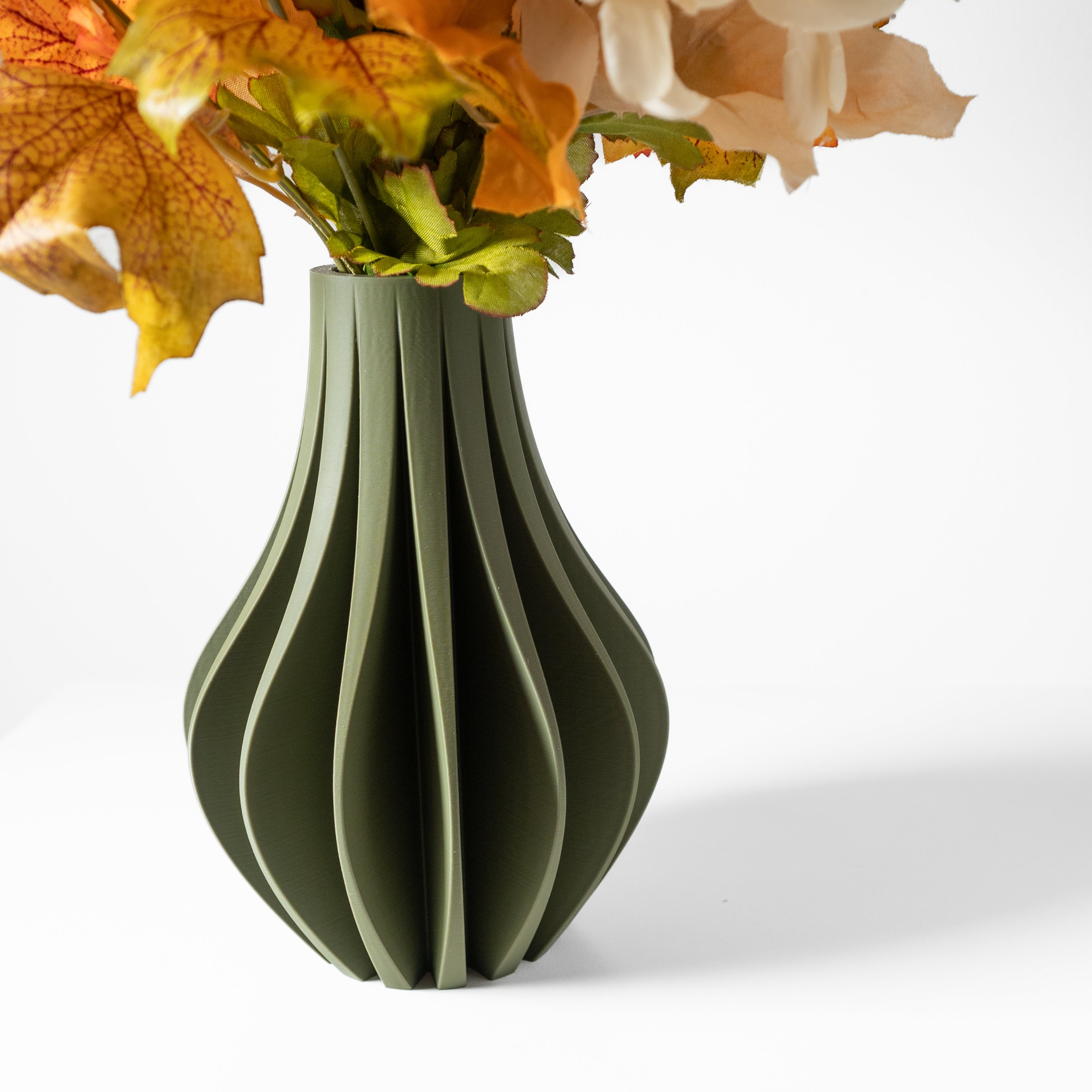 Zolara Vase – Strahlende Moderne Blumenpracht