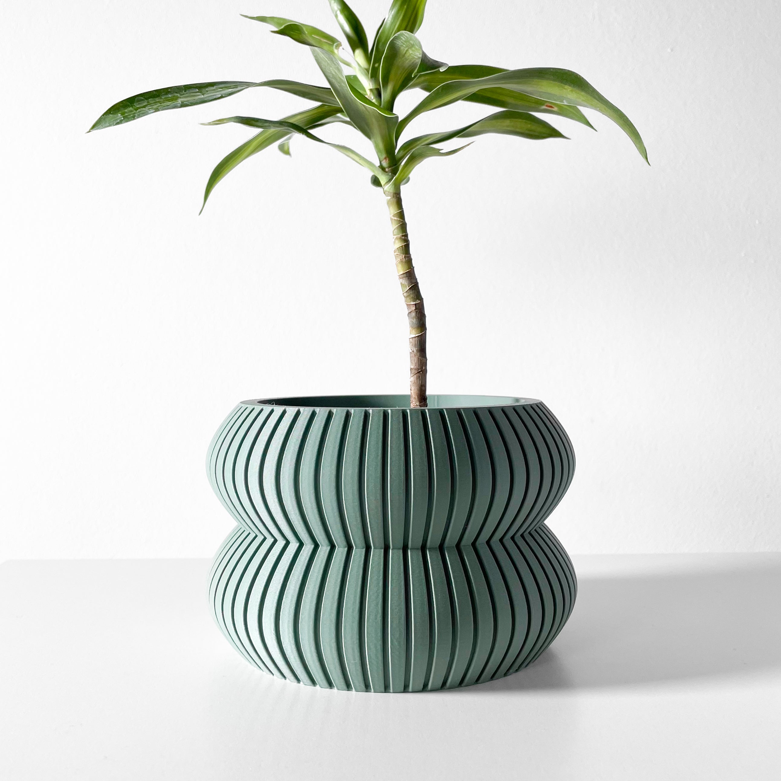 Milo Planter Vase mit Ablauf – Leichte Pflanzdekoration