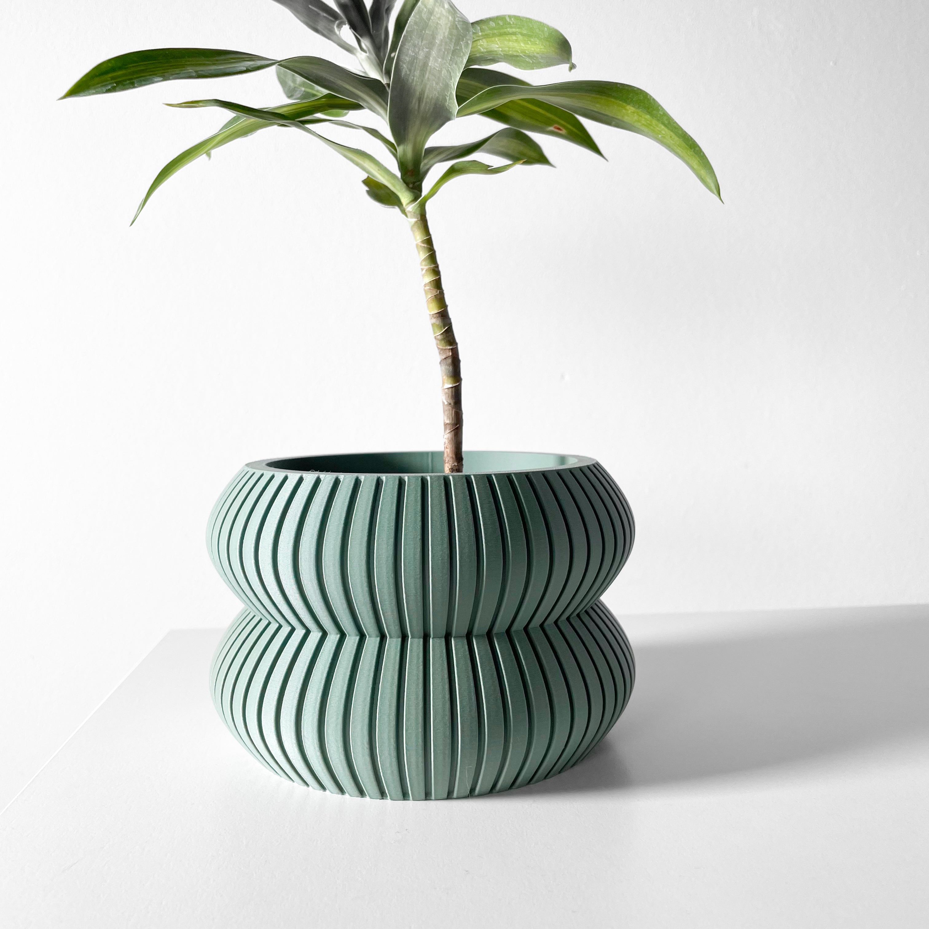 Milo Planter Vase mit Ablauf – Leichte Pflanzdekoration