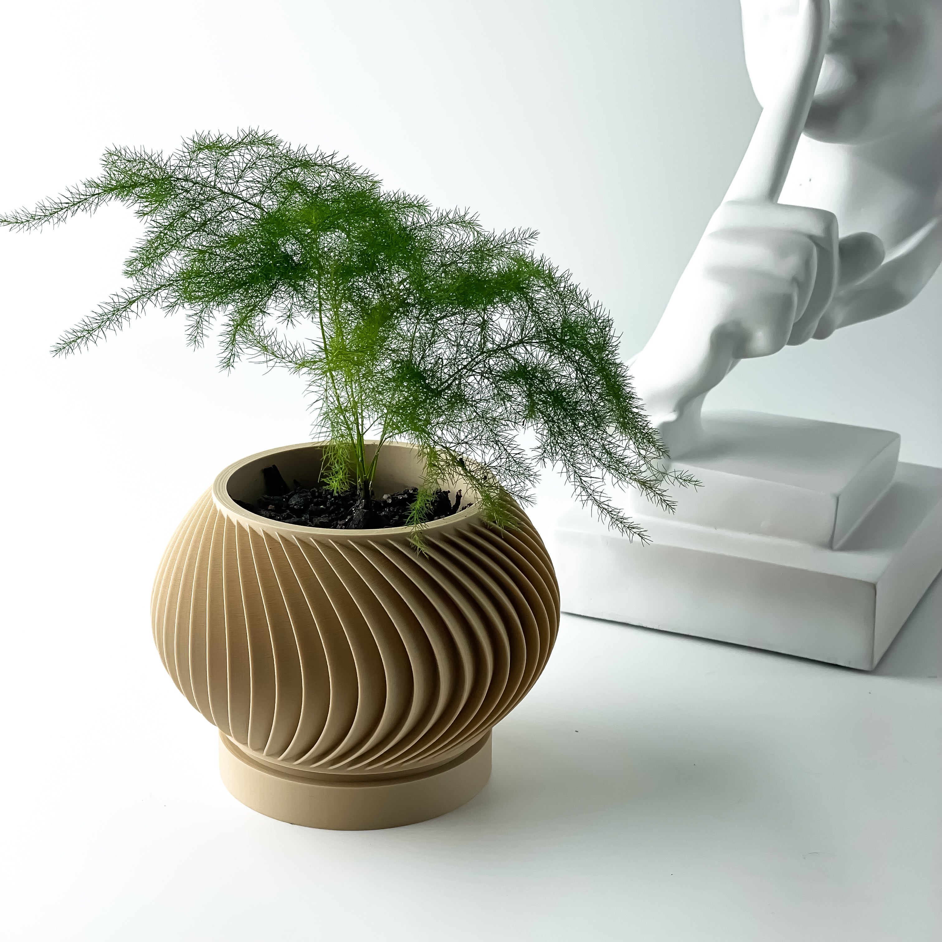 Caleth Planter Vase mit Ablauf – Elegante Pflanzdekoration