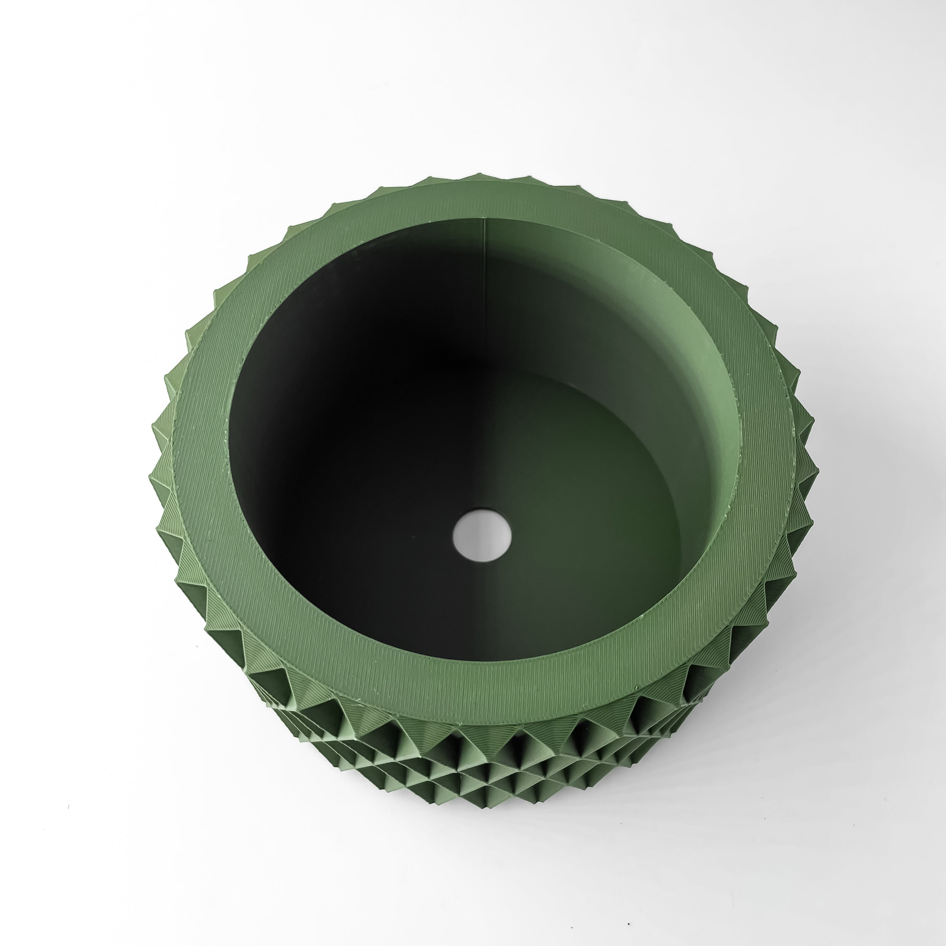 Sarv Planter Vase mit Ablauf – Kraftvolle Pflanzdekoration