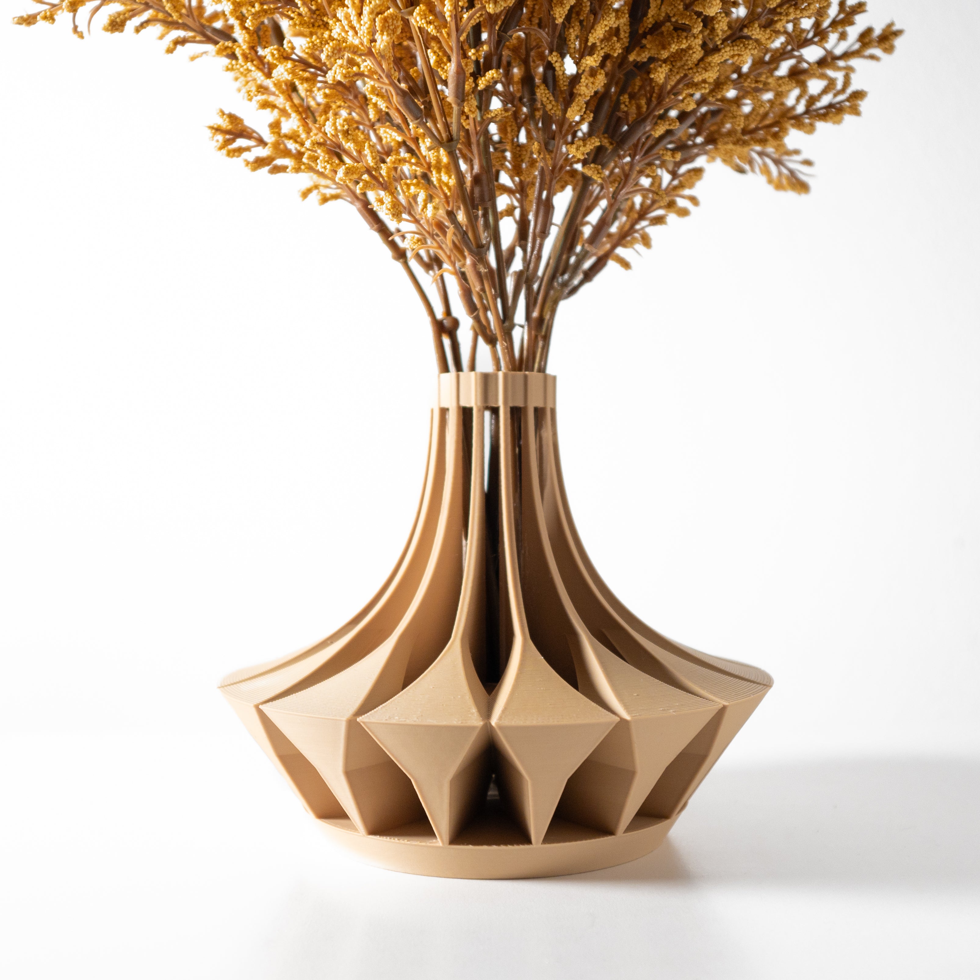 Savi Short Vase – Zierliche Moderne Blumenpracht