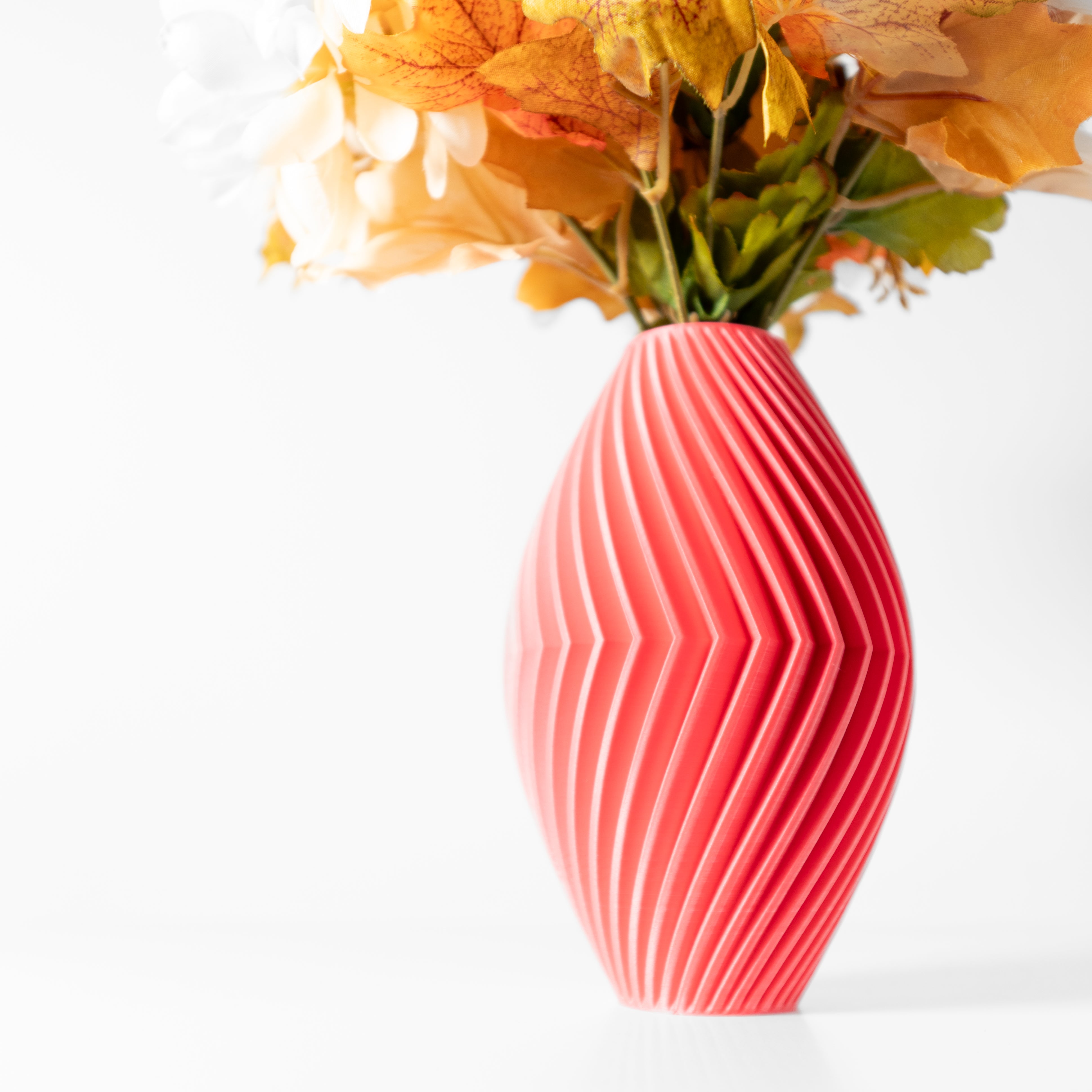Soko Vase – Lebendige Moderne Blumenpracht