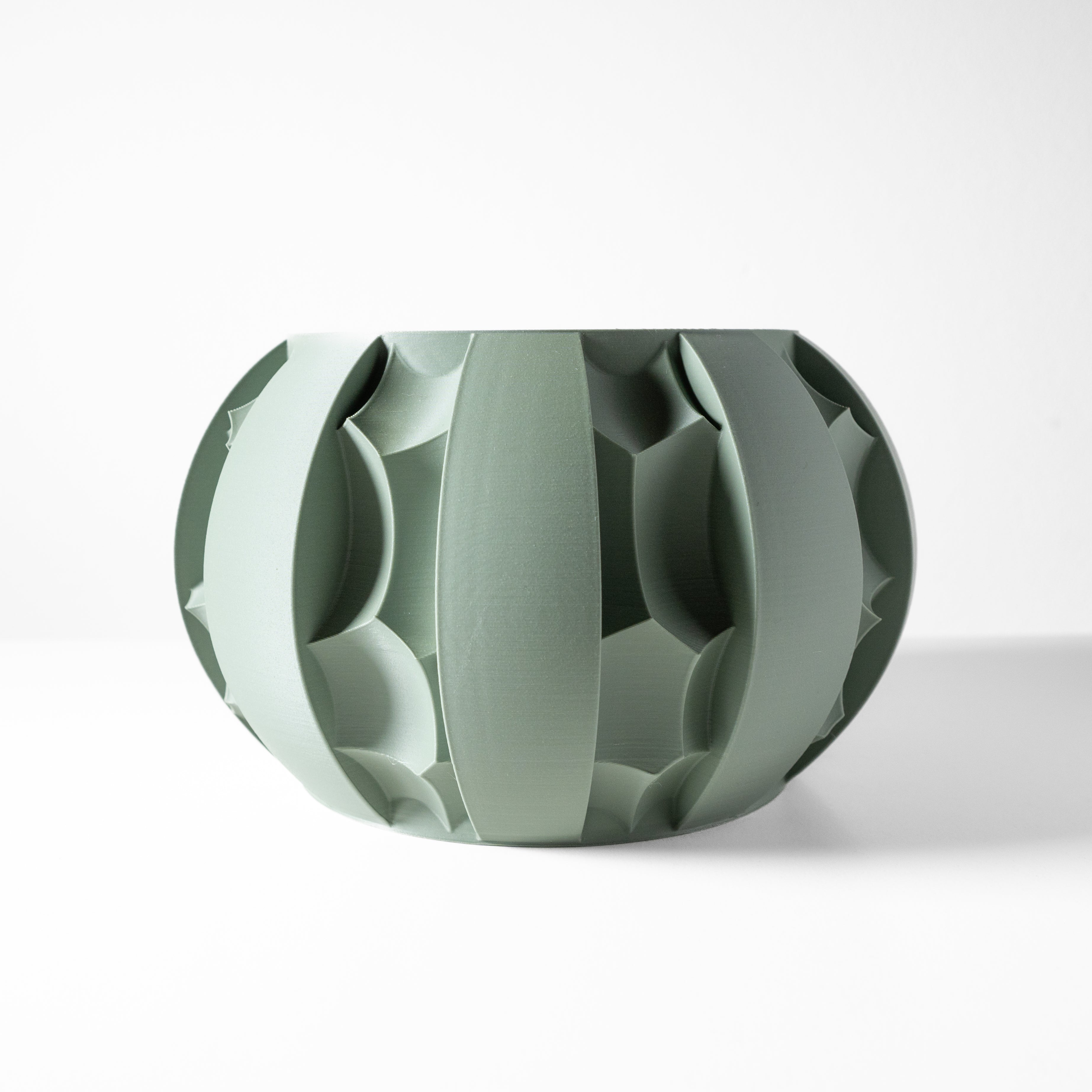 Erna Planter Vase mit Ablauf – Sanfte Pflanzdekoration