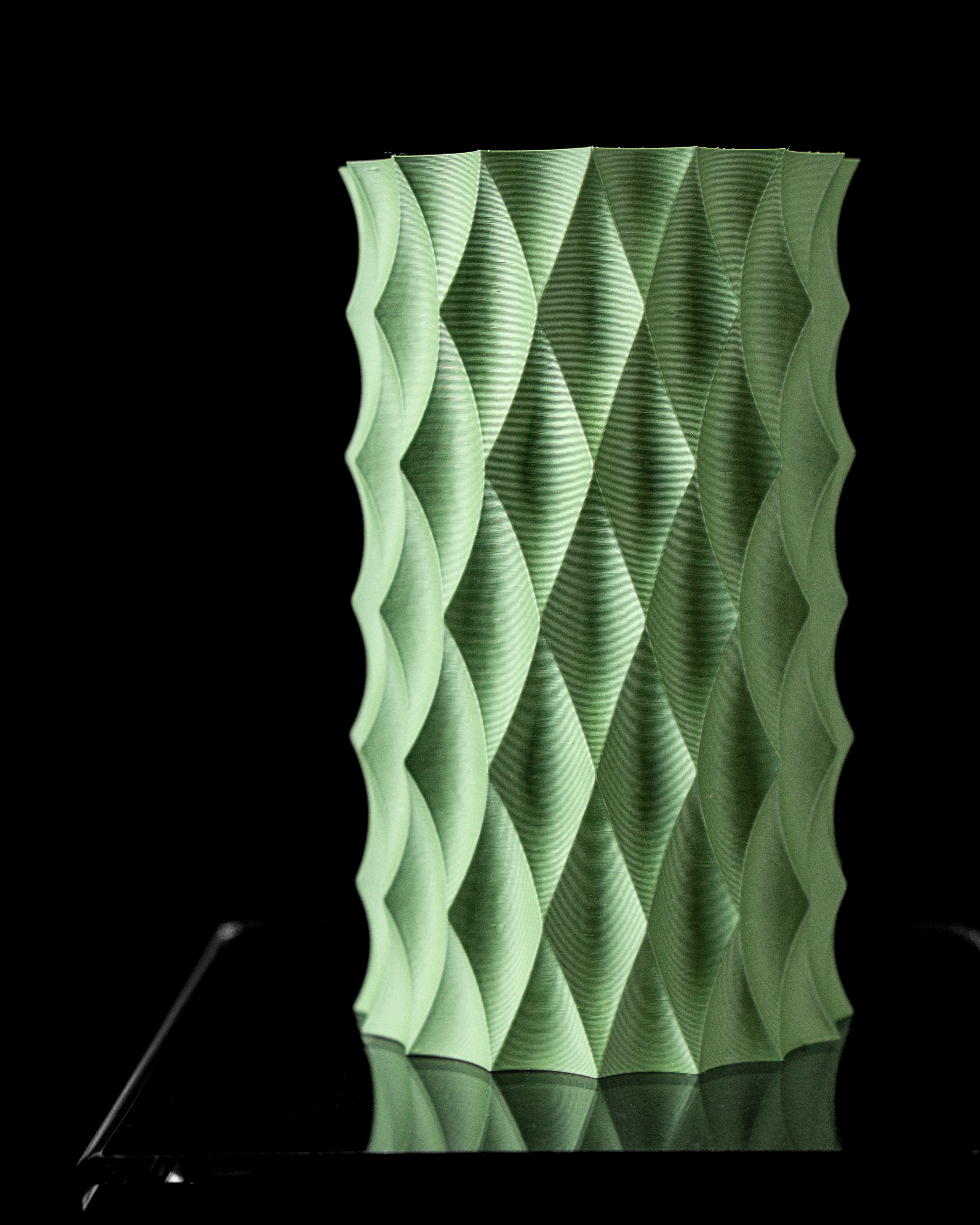 Diamond Flower Vase – Funkelnde Moderne Blumenpracht