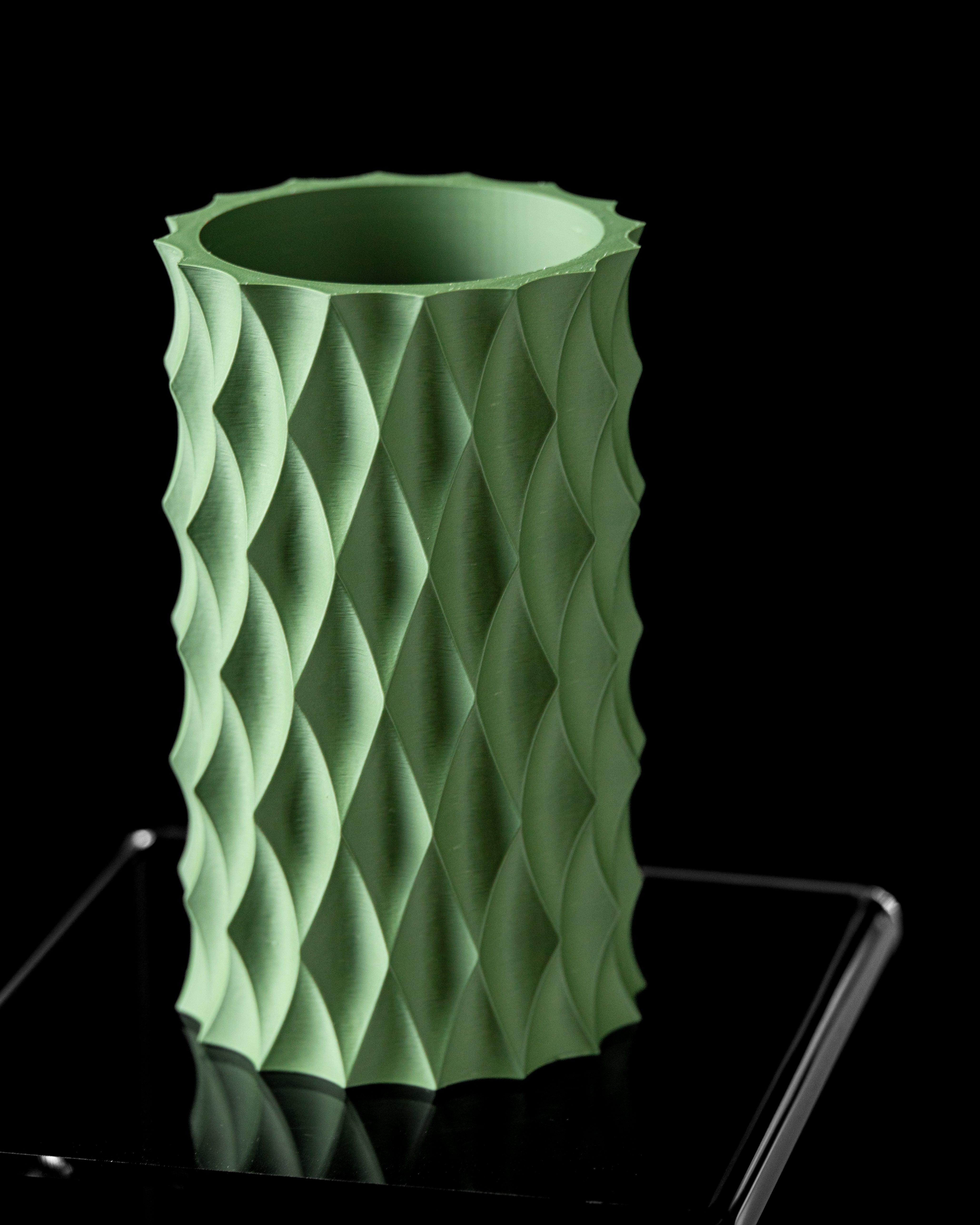 Diamond Flower Vase – Funkelnde Moderne Blumenpracht