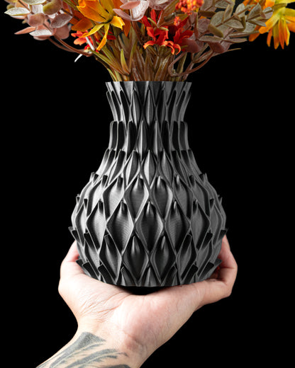 Pental Flower Vase – Fünfeckige Moderne Blumenpracht