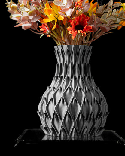 Pental Flower Vase – Fünfeckige Moderne Blumenpracht