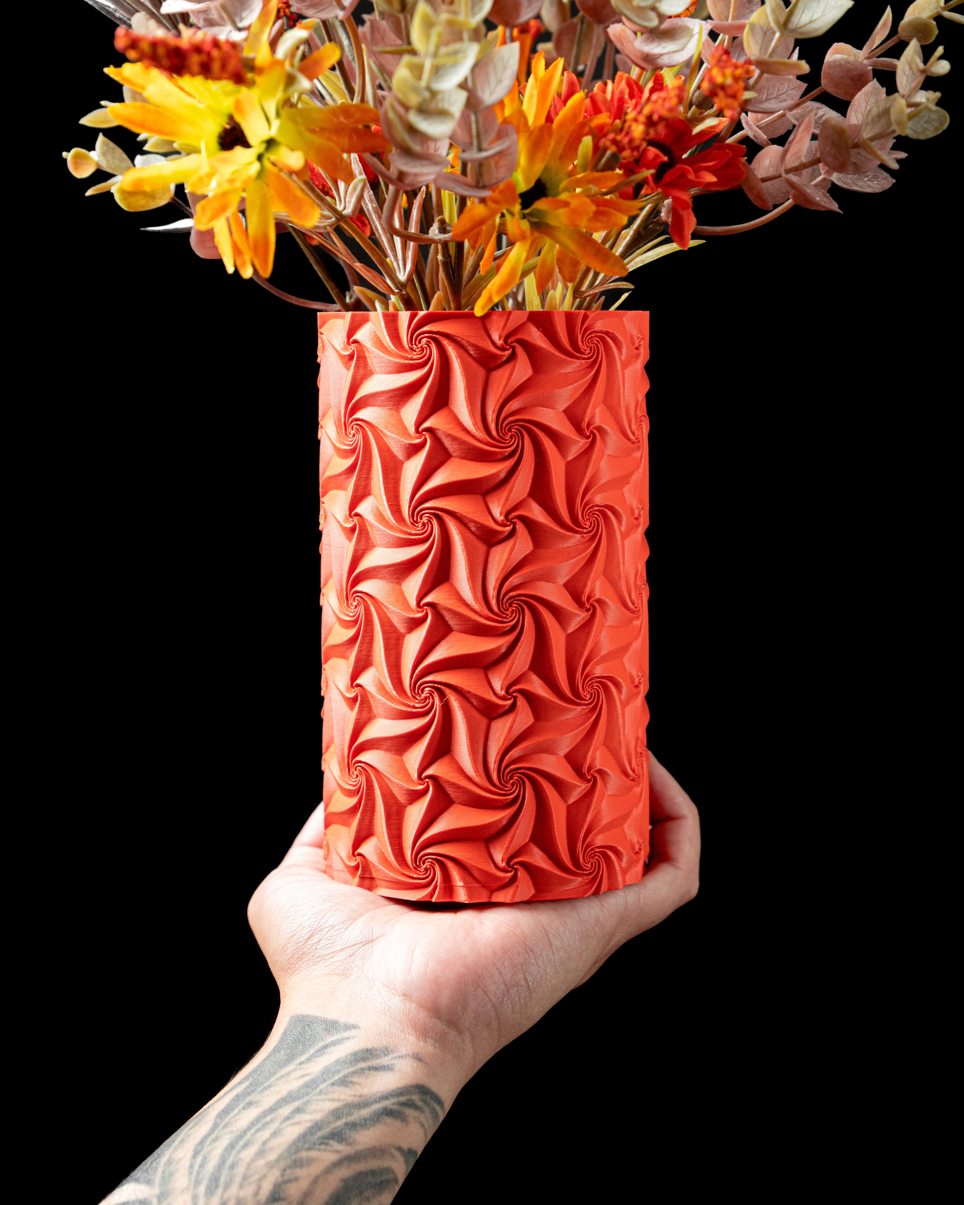 Swirl Flower Vase – Wirbelnde Moderne Blumenpracht