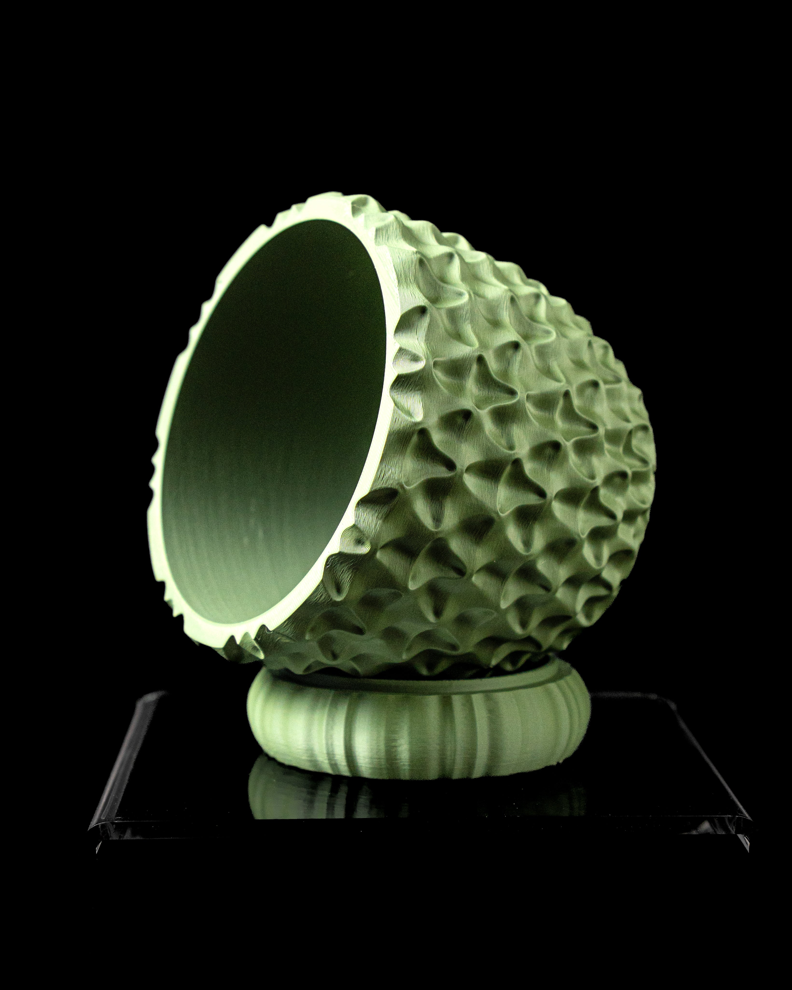 Tri-Wave Planter Vase – Dreifach-Wellige Dekoration