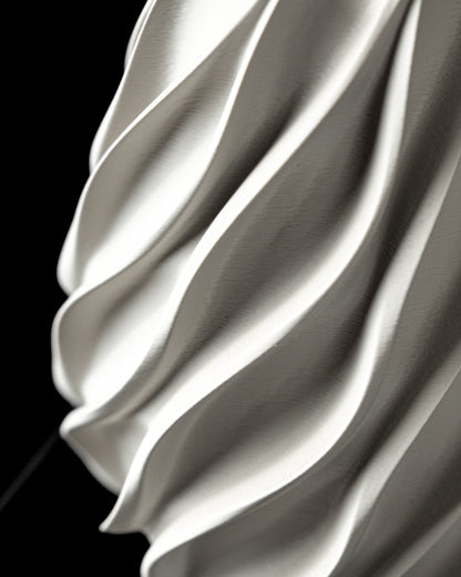 Twisted Flower Vase – Verzierte Moderne Blumenpracht