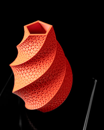 Wire Flower Vase – Drahtige Moderne Blumenpracht