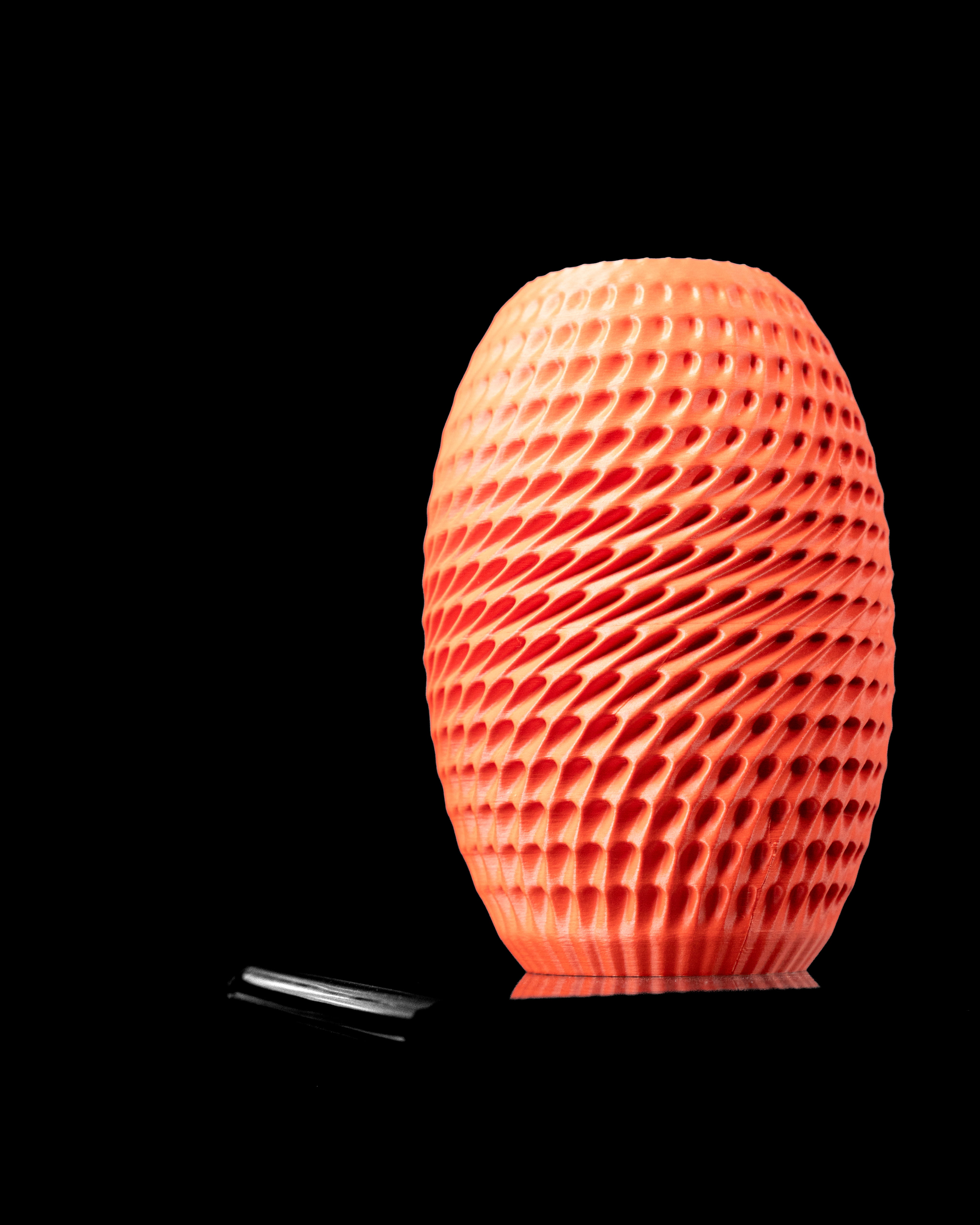 Burrow Flower Vase – Nestartige Moderne Blumenpracht