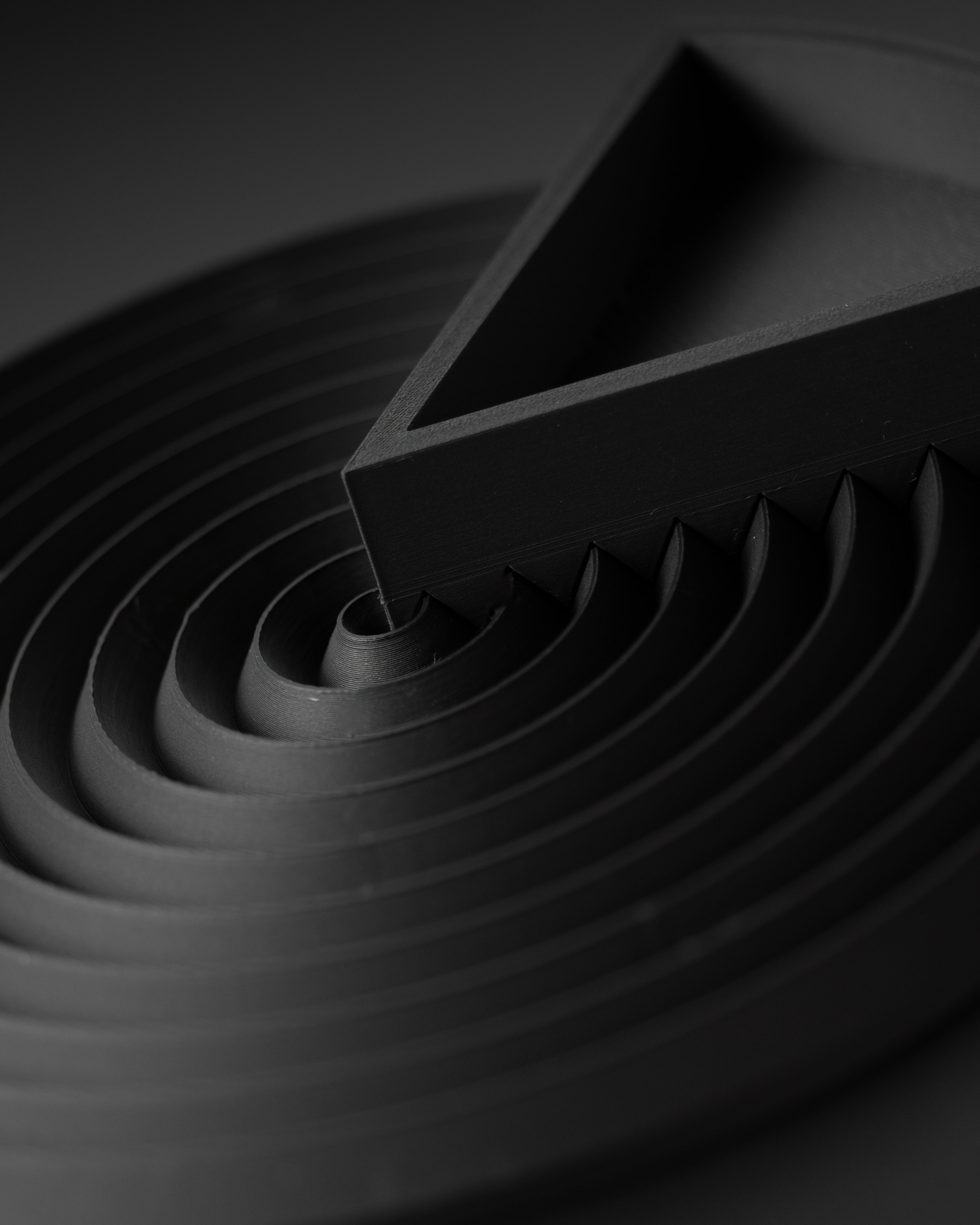 Wave Tray mit Behälter – Dynamische Aufbewahrung