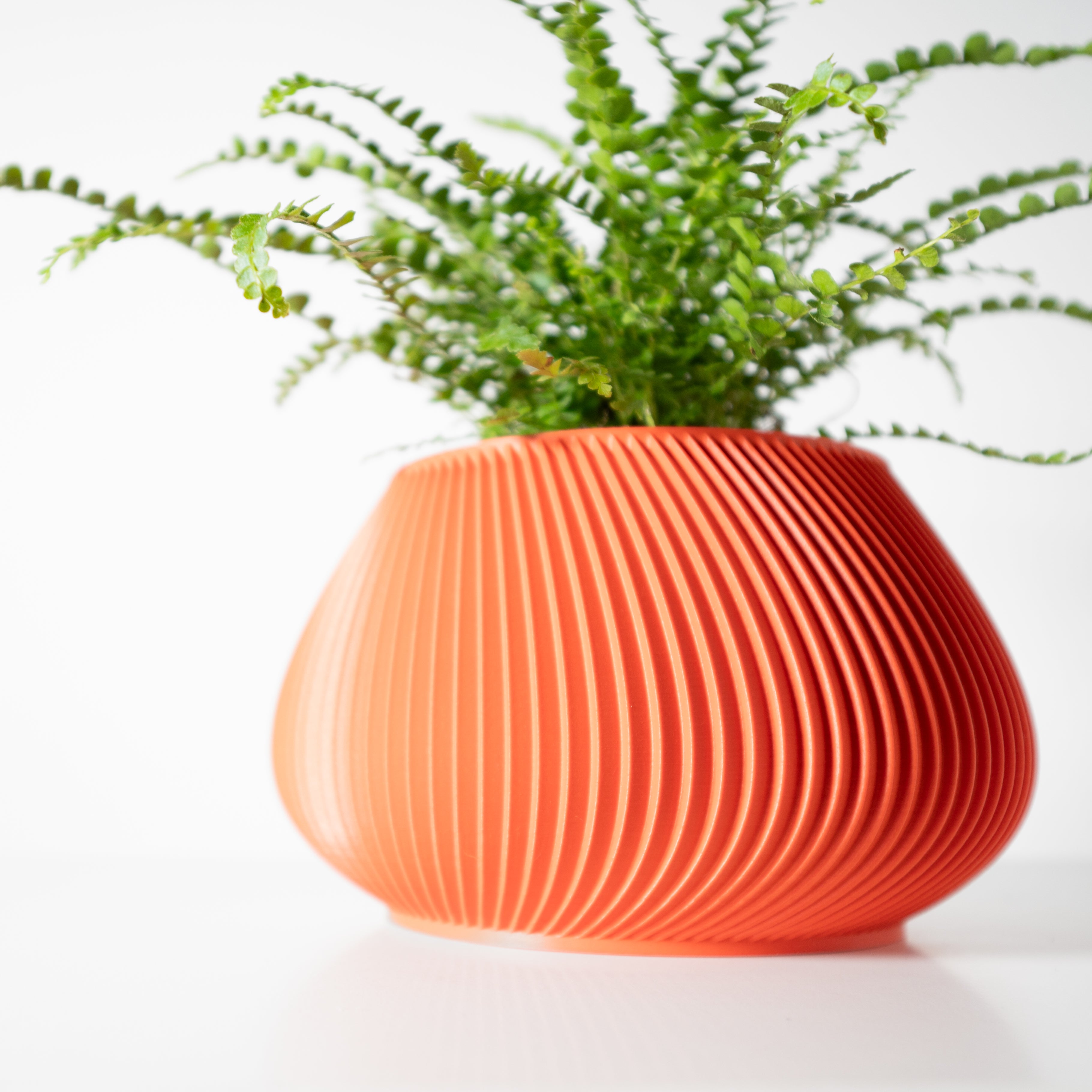 Davi Planter Vase mit Ablauf – Sanfte Pflanzdekoration