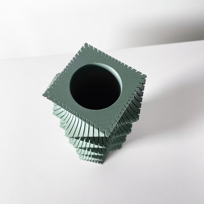 Anio Vase – Lebhafte Moderne Blumenpracht