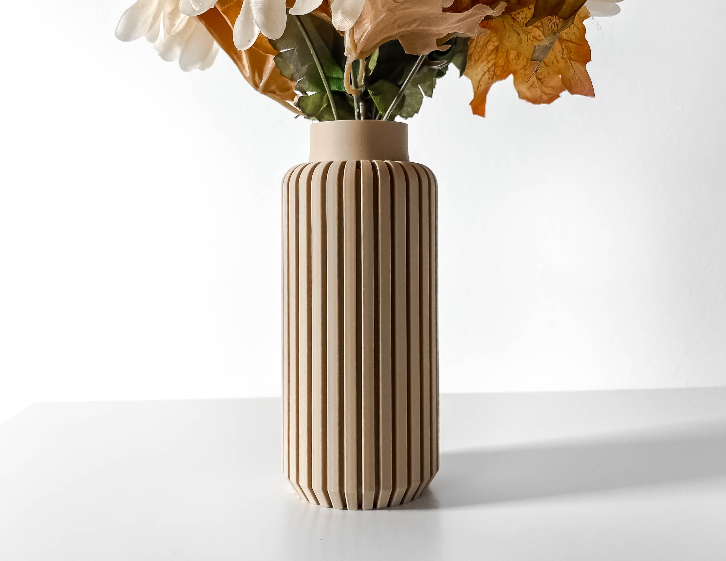 Yuso Vase – Fließende Moderne Blumenpracht